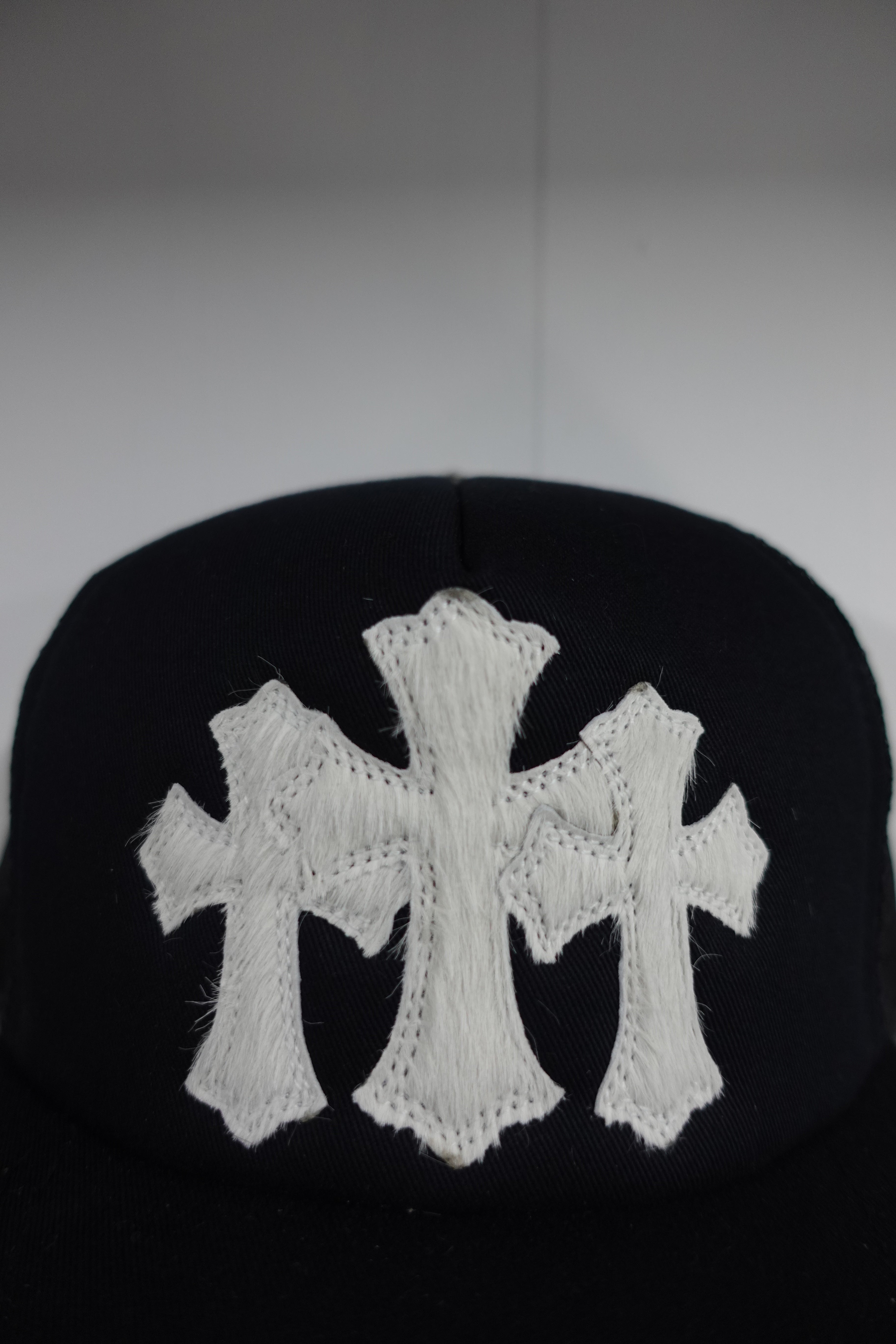 PONY HAIR TRUCKER BLACK/WHITE