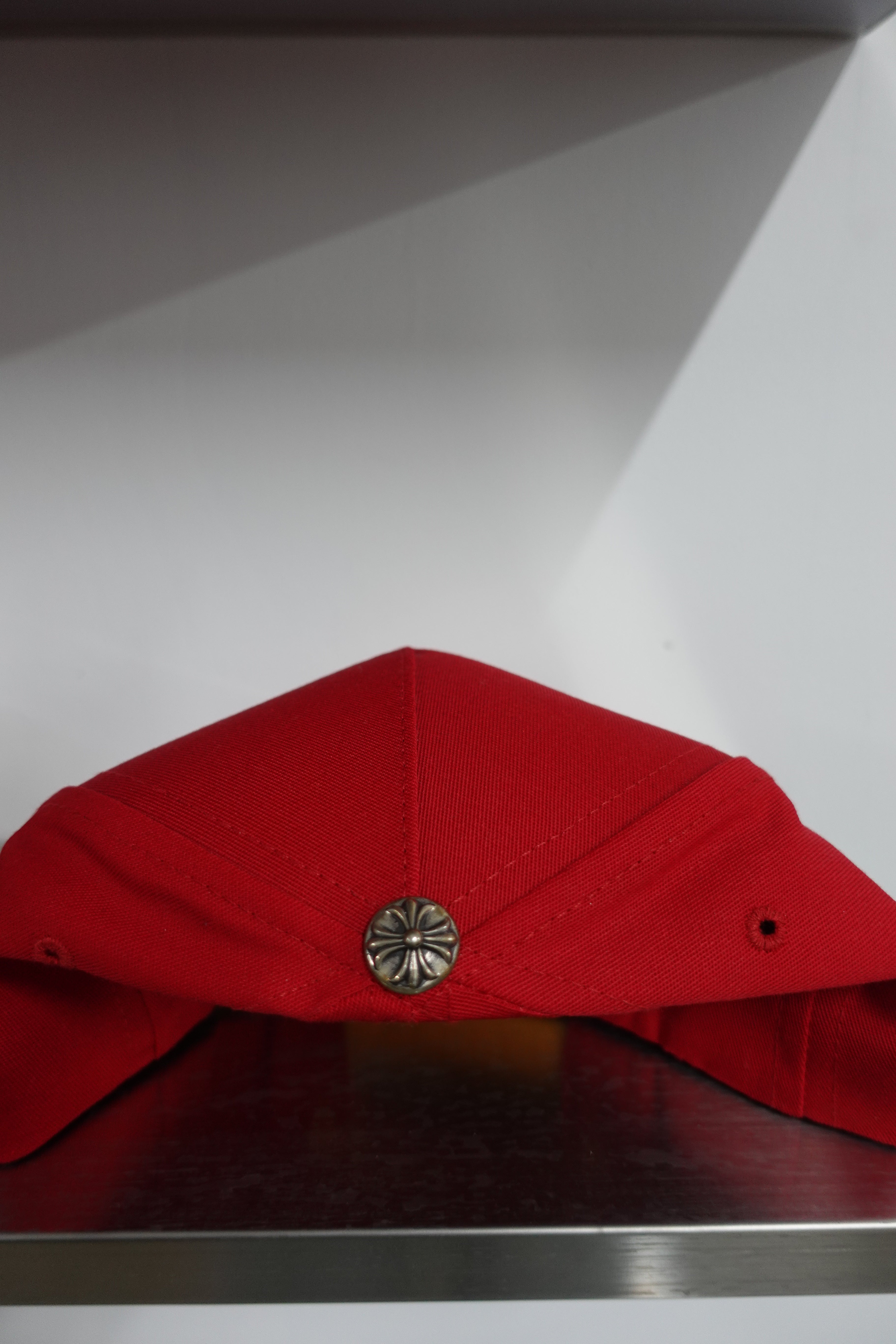 LETTER HAT RED/YELLOW