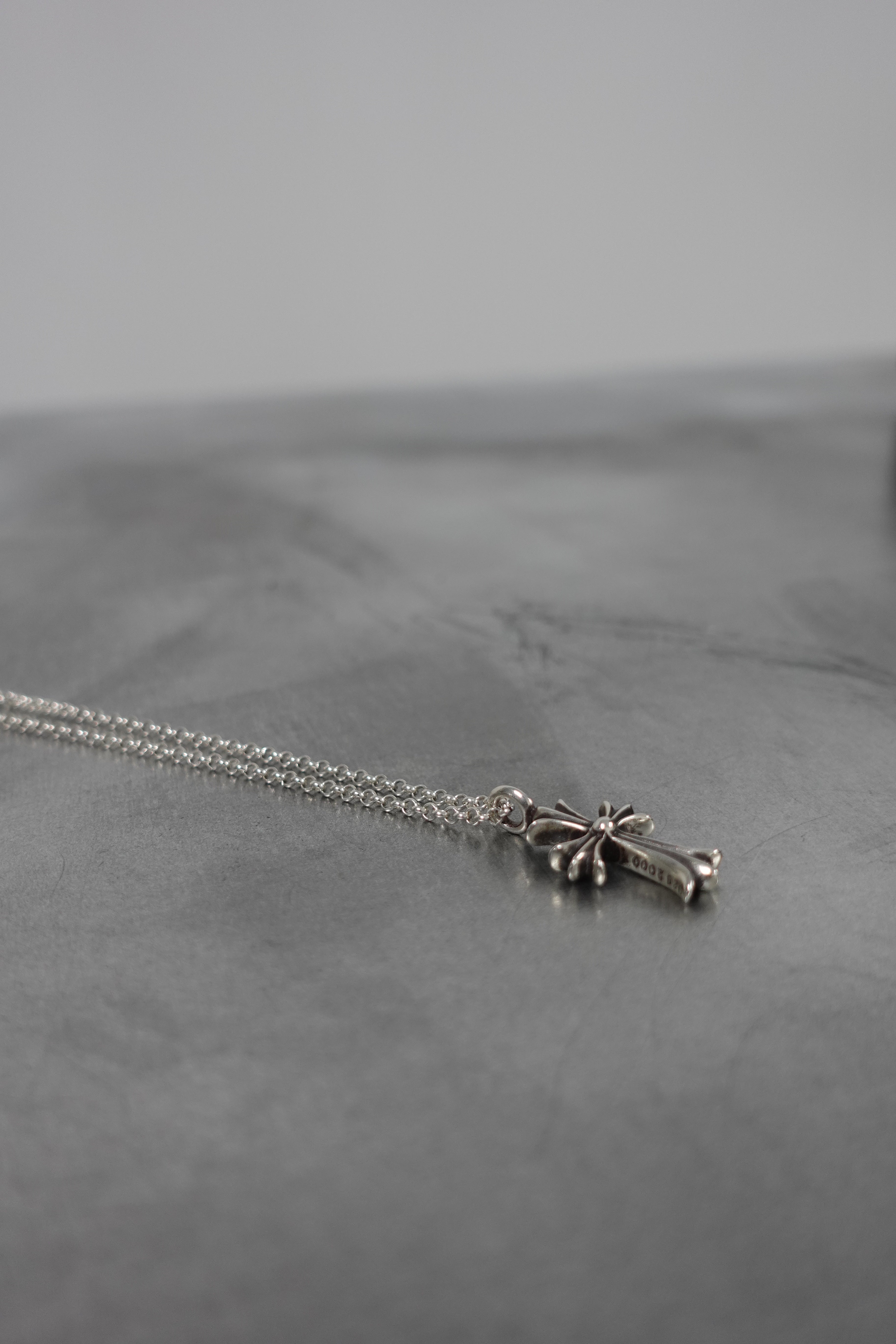 PAVE DIAMOND TINY CROSS PENDANT