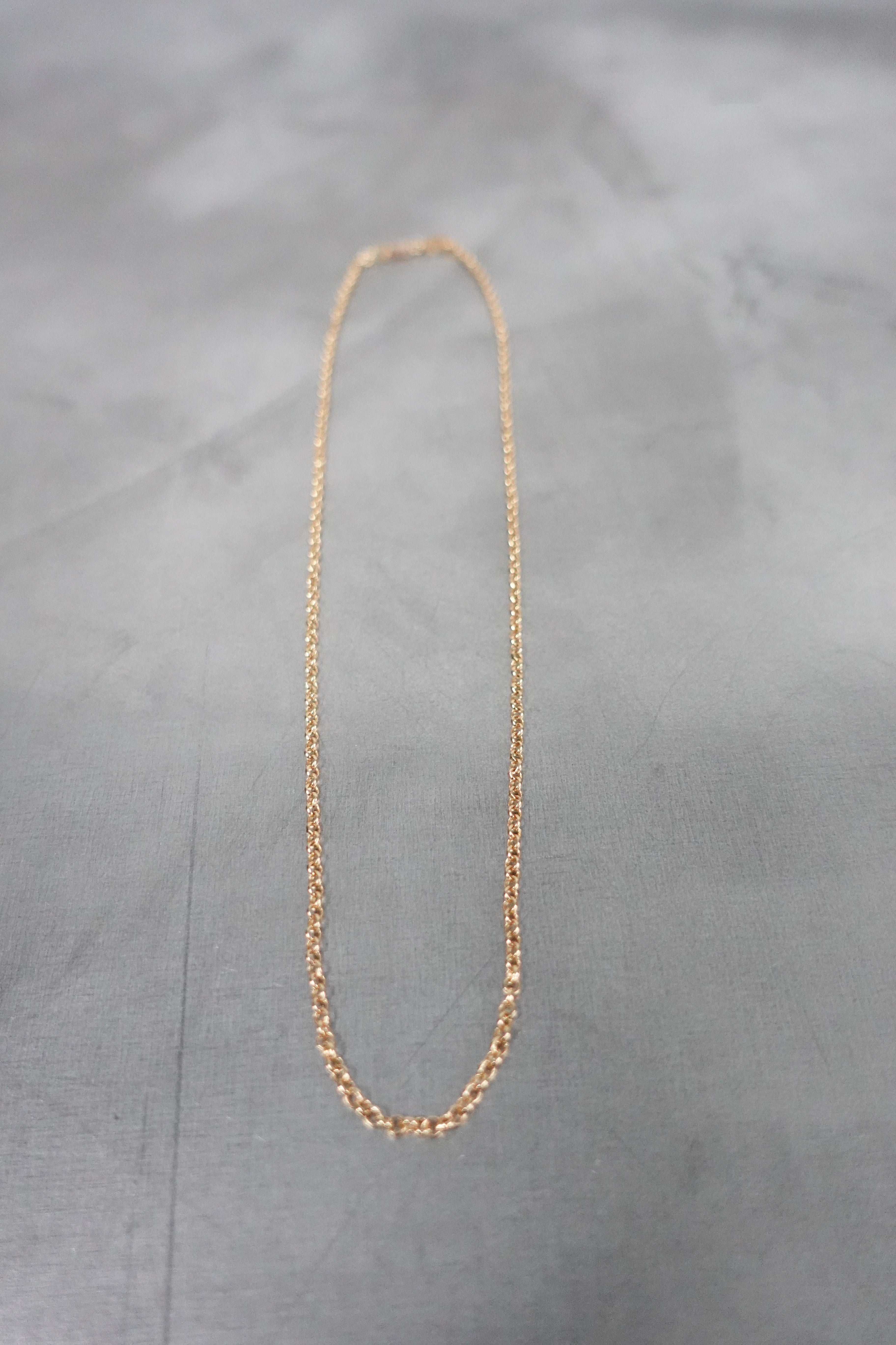 22K GOLD ROLL CHAIN