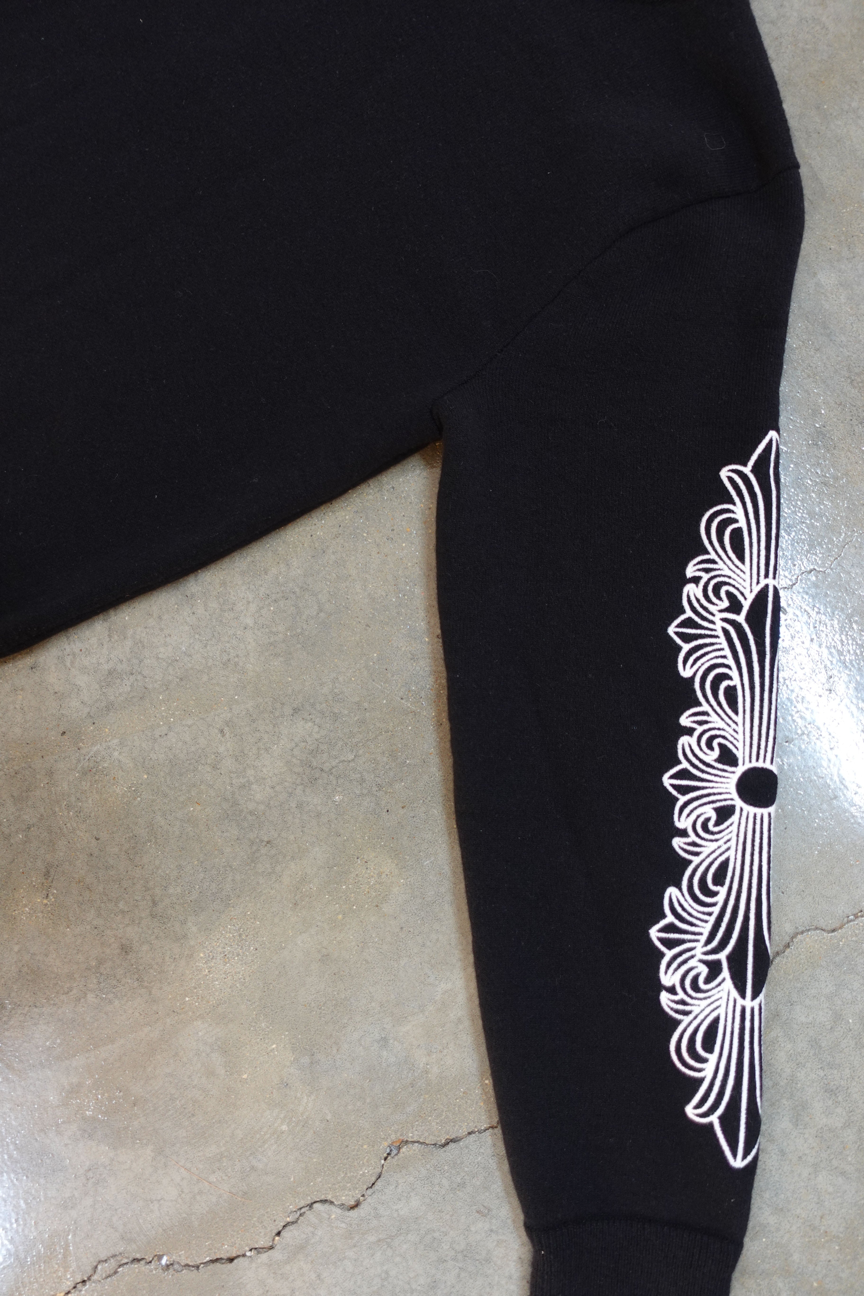 LIFE SENTENCE CASHMERE FLORAL JUMPER BLACK