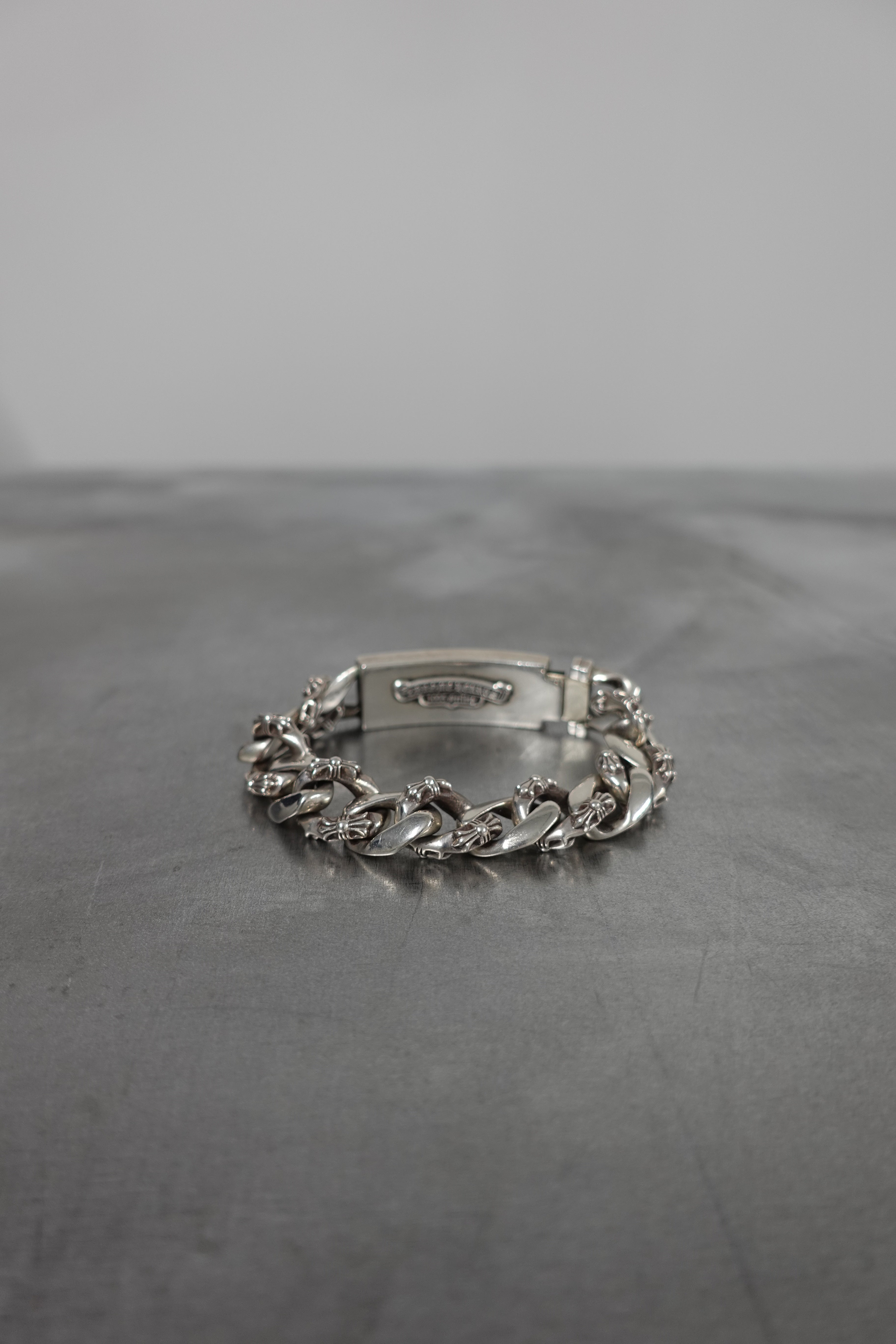 PAVE DIAMOND DAGGER FANCY LINK BRACELET