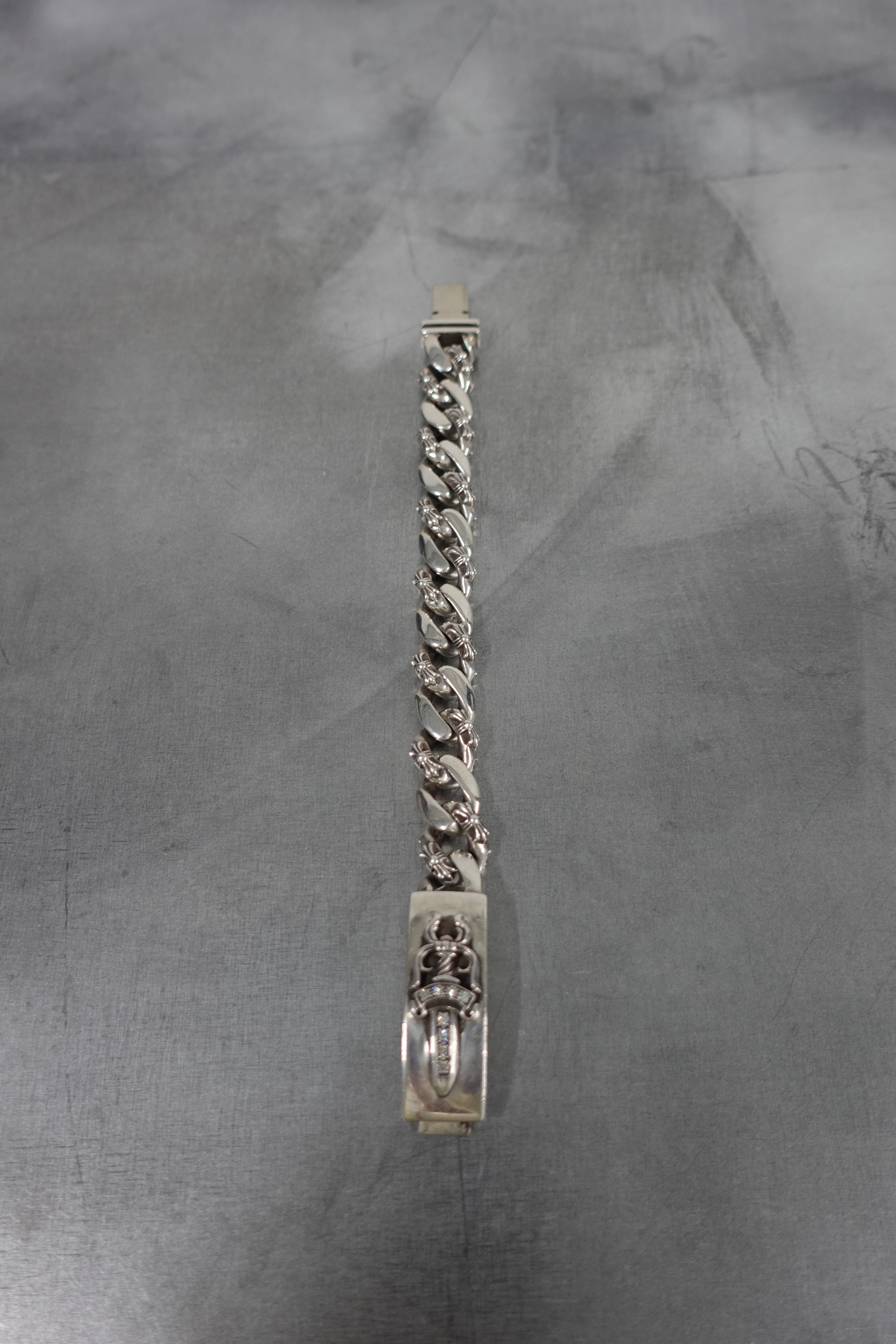 PAVE DIAMOND DAGGER FANCY LINK BRACELET