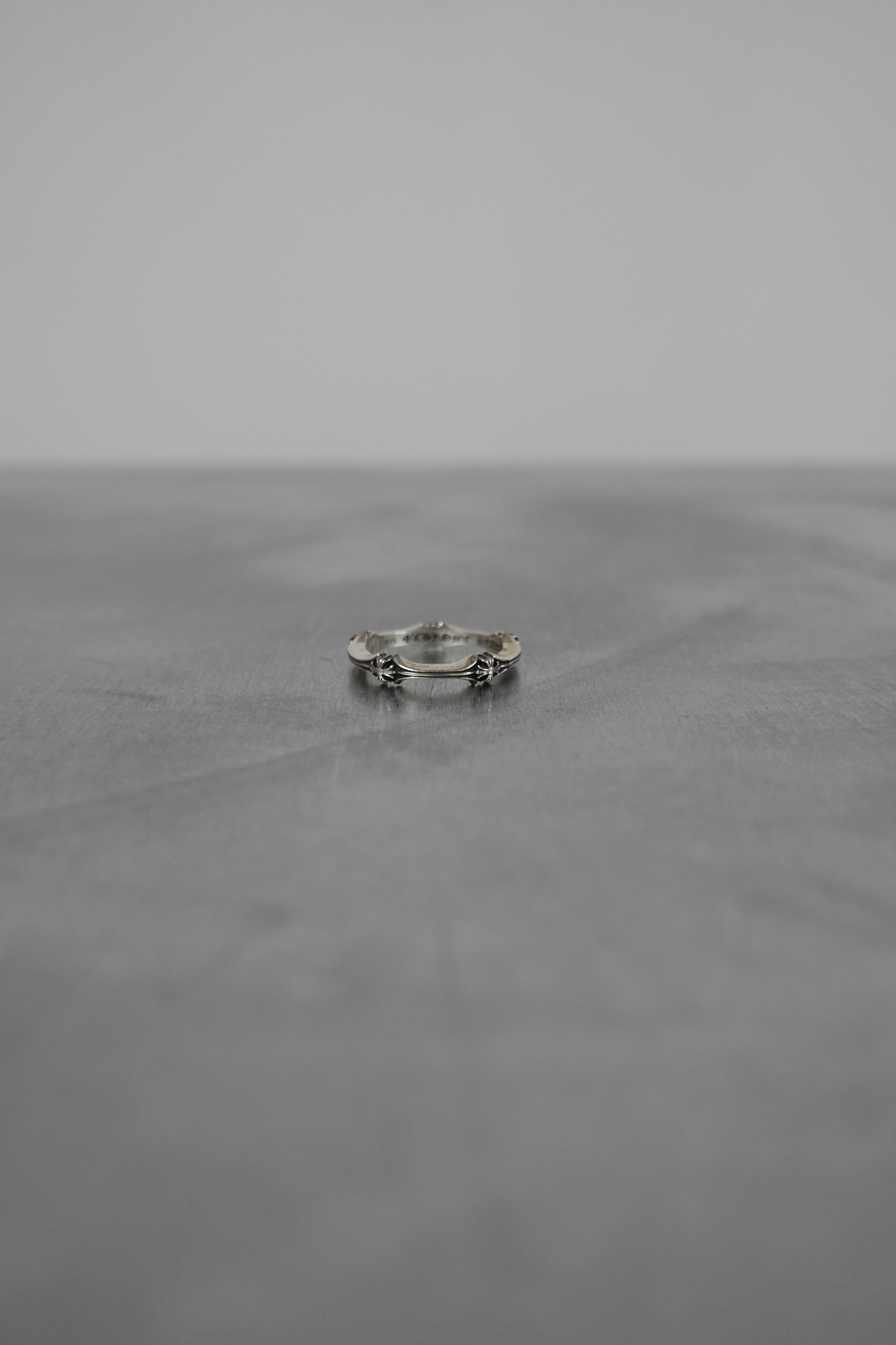 PLUS & BONE RING