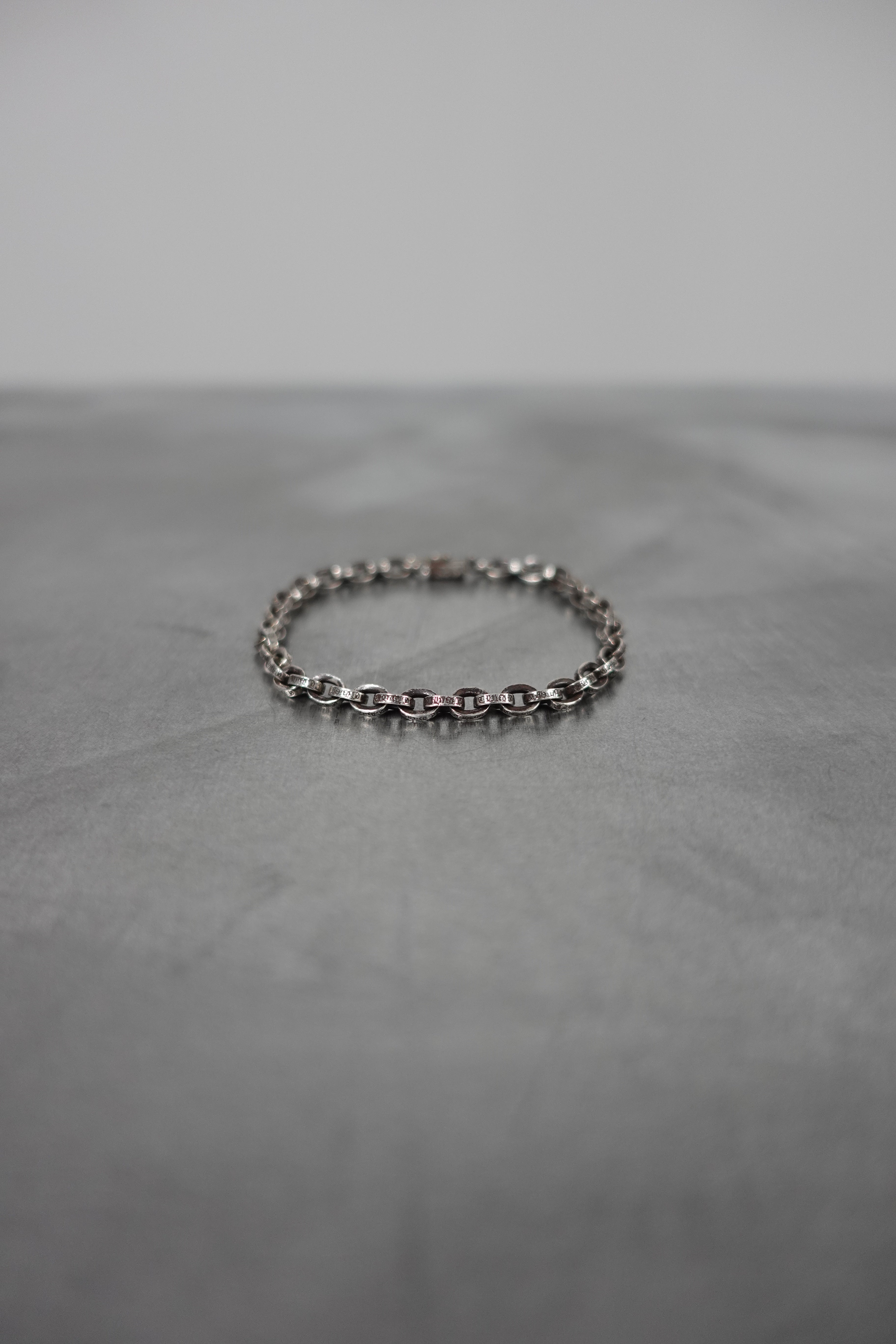 PAPER CHAIN BRACELET